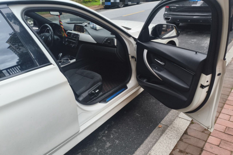BMW 3 Series 2016 #27 BMW 3 Series 2016 car image #27