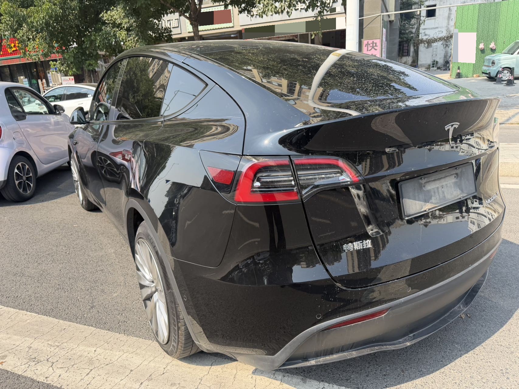 Tesla Model Y 2022 #5 Tesla Model Y 2022 car image #5