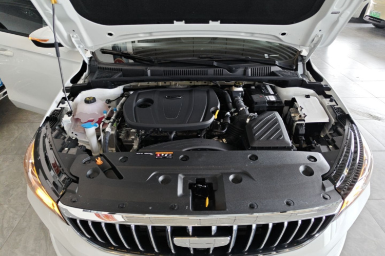 GEELY Emgrand 2025 image de voiture #20