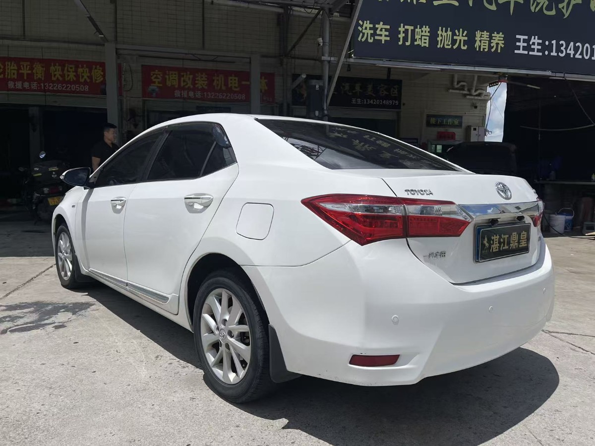 Toyota Corolla 2015 car image #6