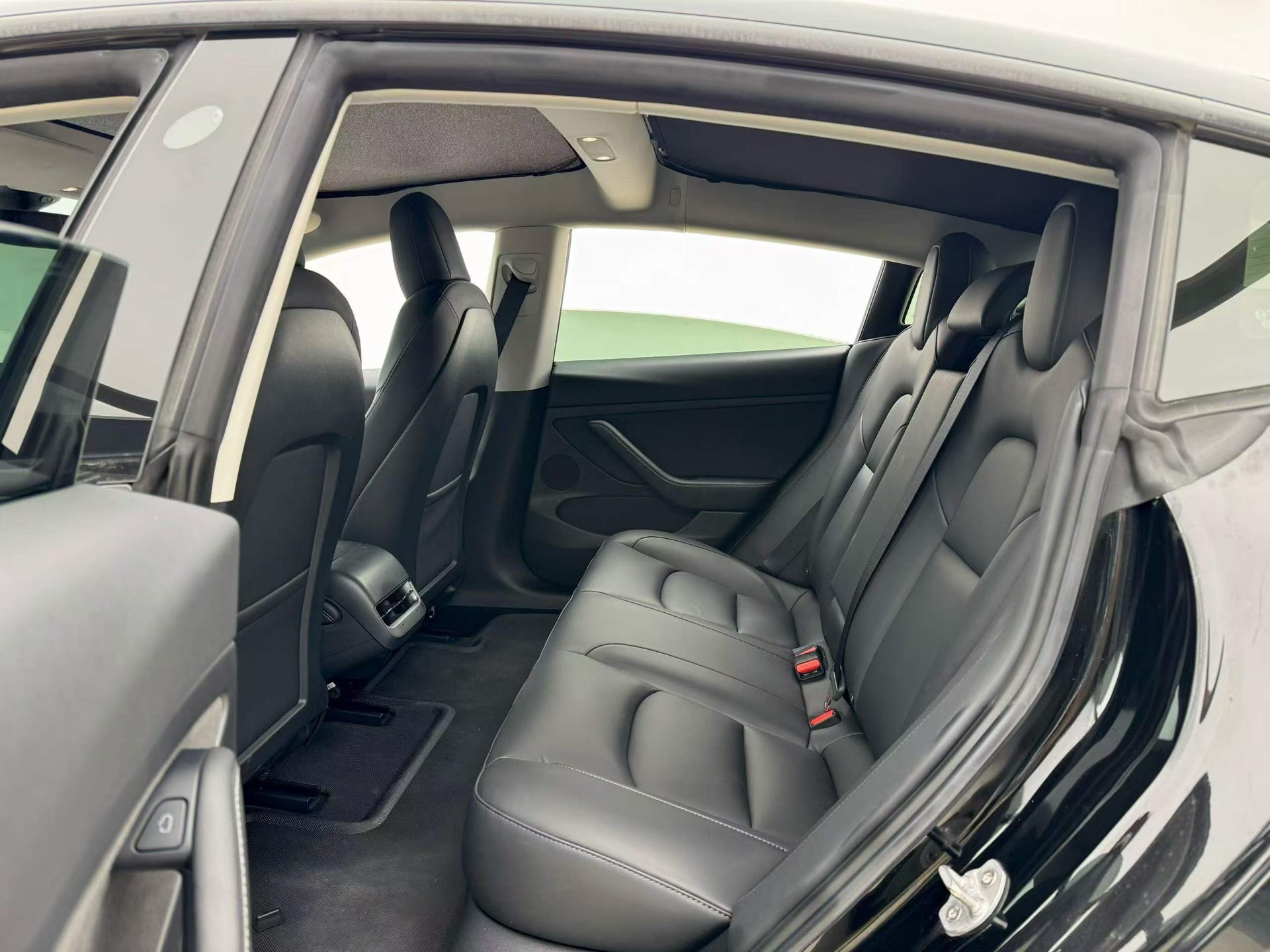 Tesla Model 3 2021 #4 Tesla Model 3 2021 car image #4