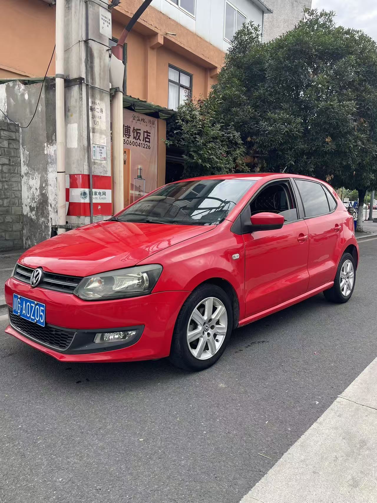 Volkswagen Polo 2012 car image 