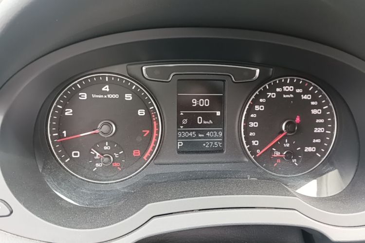 Audi Q3 2017 #12 Audi Q3 2017 car image #12