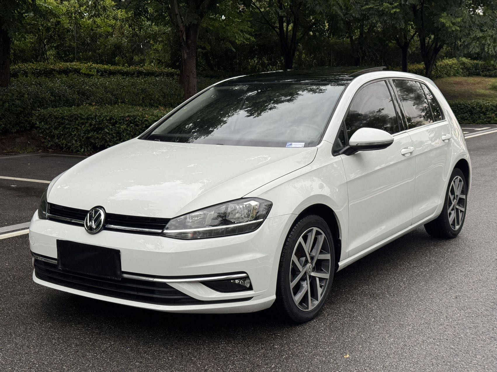 2018 2018 car image