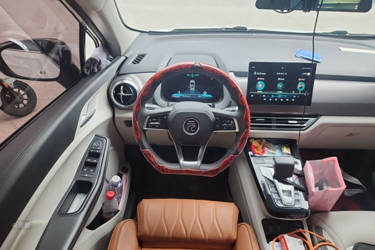 BYD Yuan Pro 2022 #12 BYD Yuan Pro 2022 car image #12