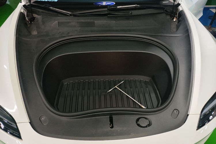 Tesla Model 3 2025 #22 Tesla Model 3 2025 car image #22