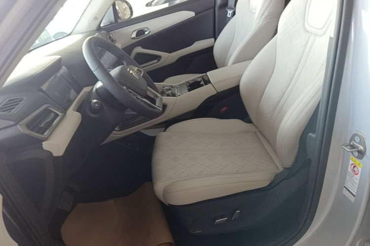 BYD YuanUP 2024 #26 BYD YuanUP 2024 immagine di auto #26