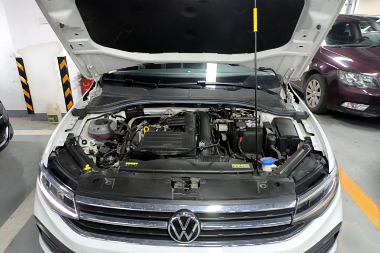 Volkswagen Bora 2024 car image #20