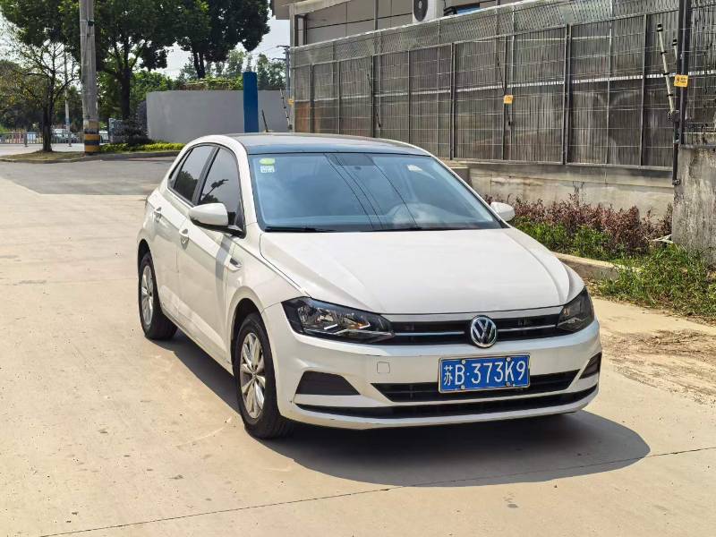 Volkswagen Polo 2021 car image 