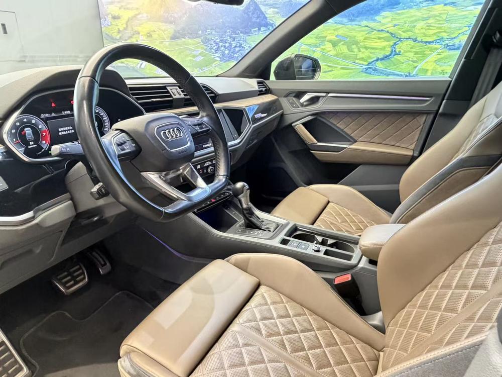 Audi Q3 2023 car image #14