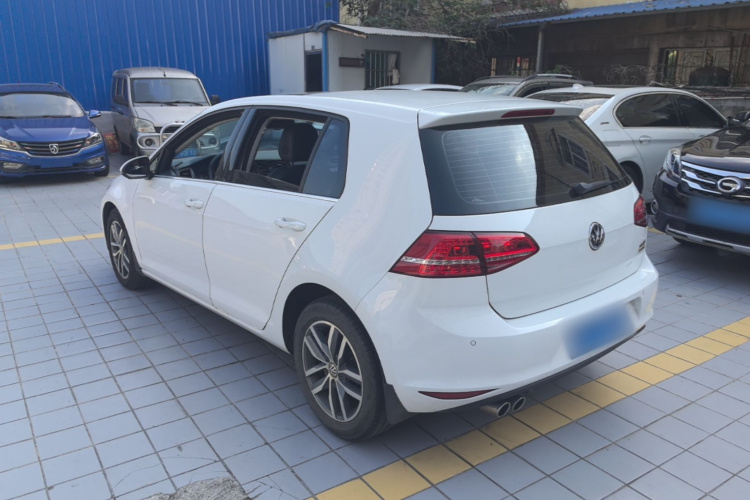 Volkswagen Golf 2016 car image #5