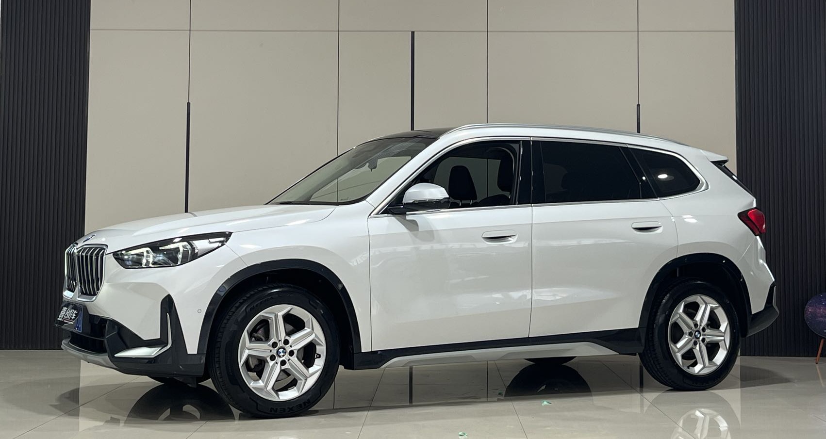 BMW X1 2023 BMW X1 2023 car image