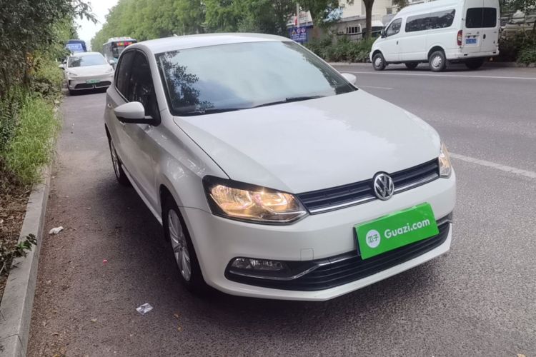 Volkswagen Polo 2016 car image #4