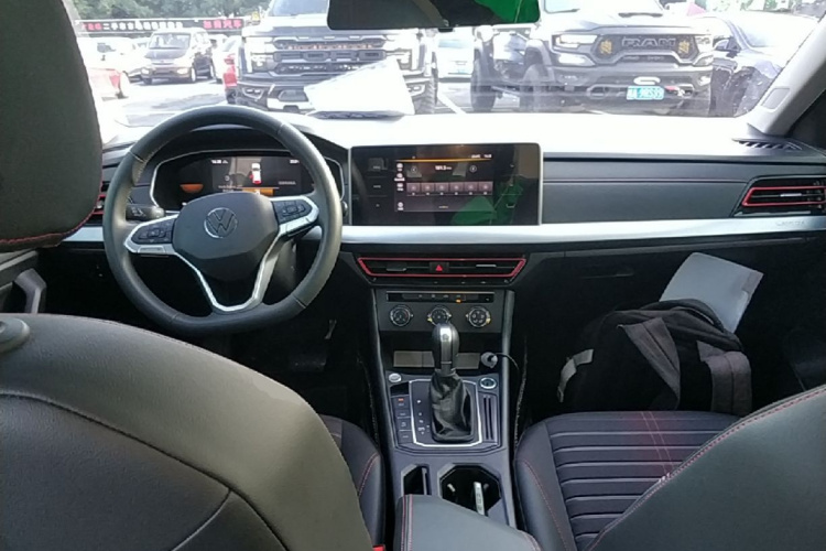 Volkswagen Lavida 2024 immagine di auto #10