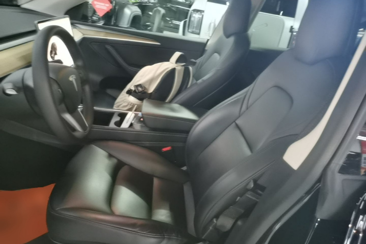 Tesla Model Y 2021 #15 Tesla Model Y 2021 car image #15