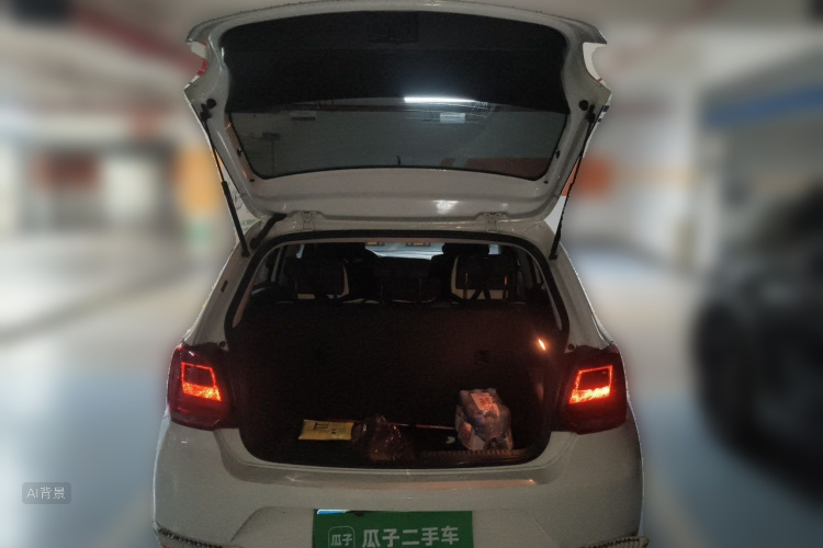 Volkswagen Polo 2018 car image #21