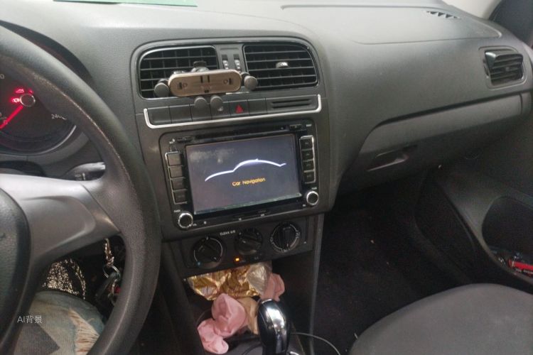 Volkswagen Polo 2016 car image #15