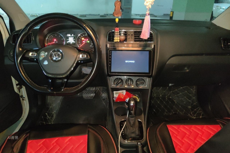 Volkswagen Polo 2018 car image #11