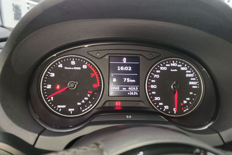 Audi A3 2019 car image #12