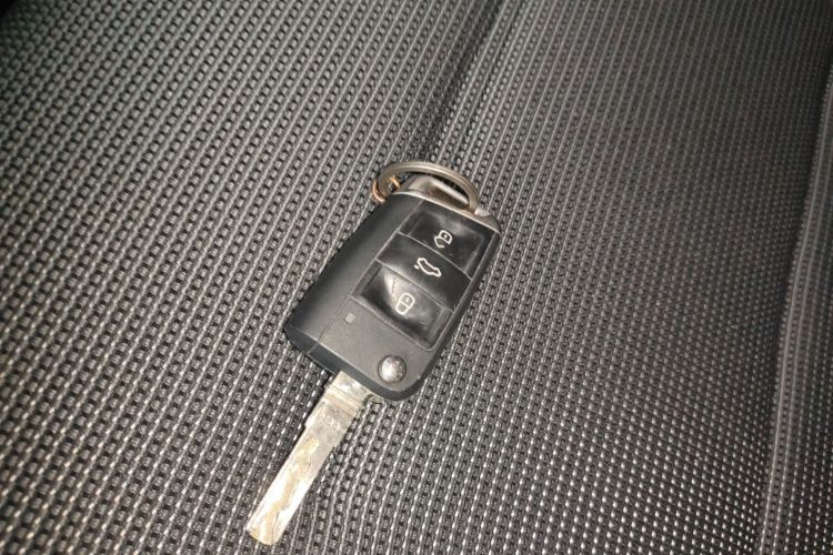 Volkswagen Golf 2020 изображение автомобиля #9