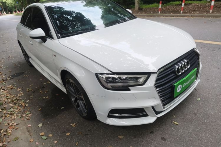 Audi A3 2018 car image #6