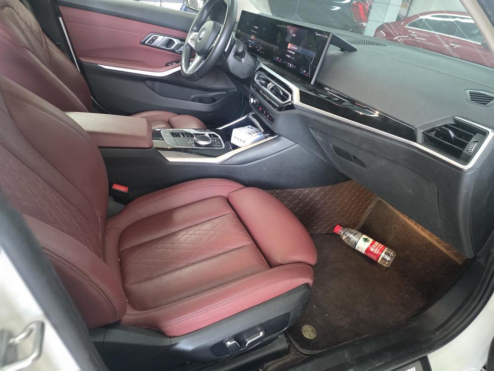 BMW 3 Series 2024 car image #8