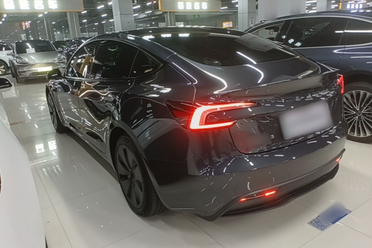 Tesla Model 3 2024 #5 Tesla Model 3 2024 car image #5