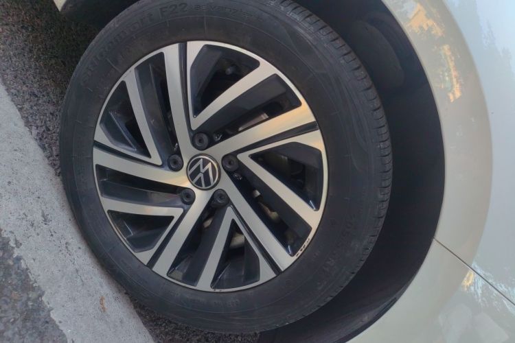 Volkswagen Lavida 2024 car image #9