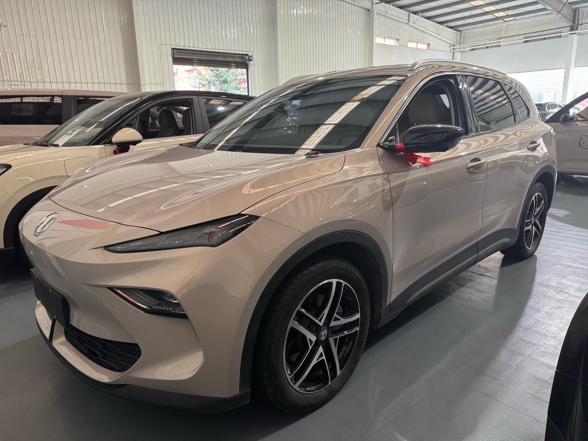 MG ES5 2024 car image 