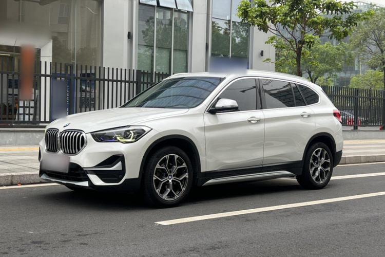 BMW X1 2021 #2 BMW X1 2021 car image #2