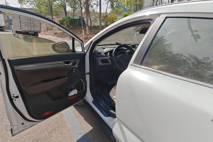 GEELY Emgrand GS 2019 car image #18