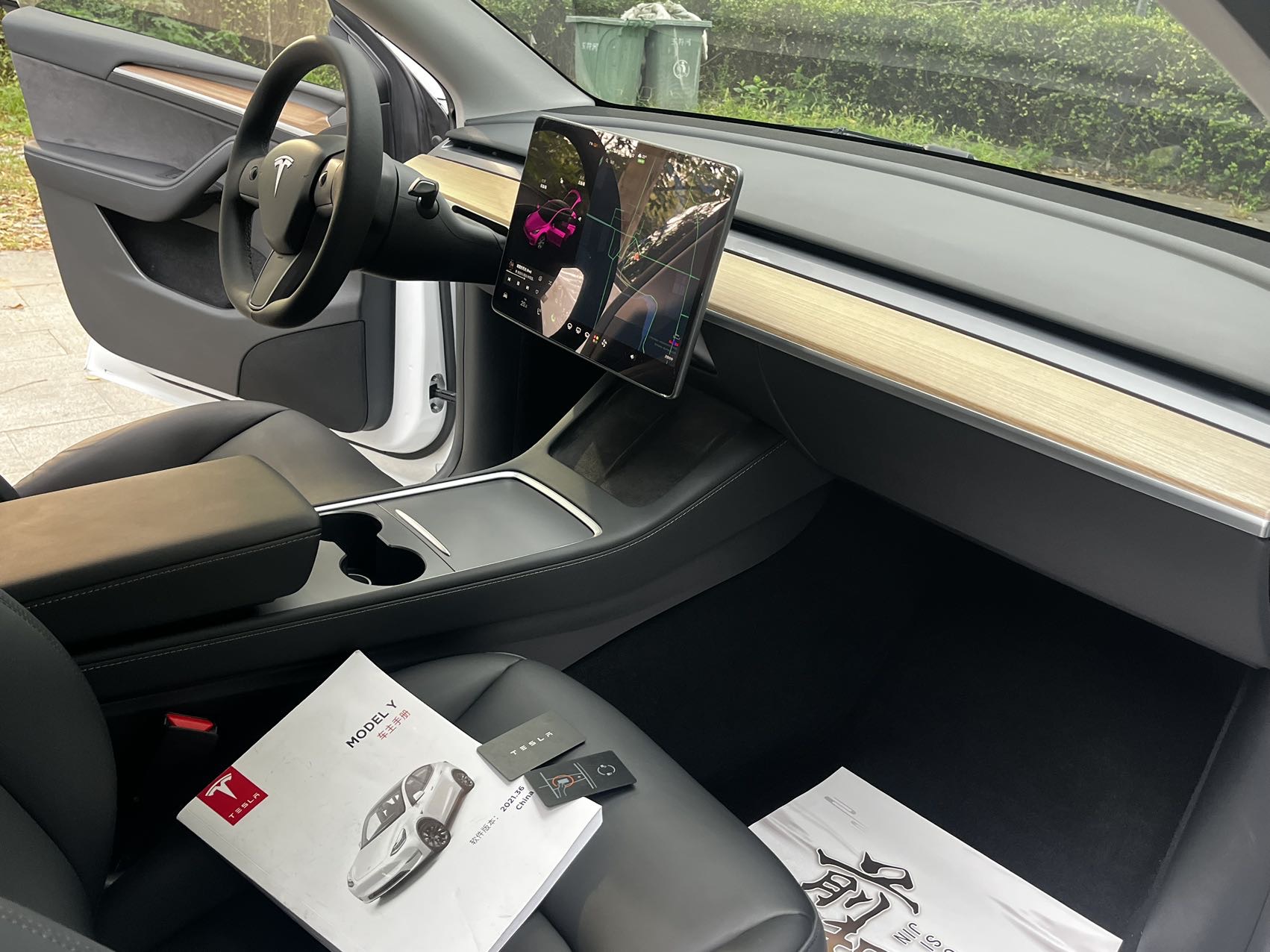 Tesla Model Y 2021 #8 Tesla Model Y 2021 car image #8
