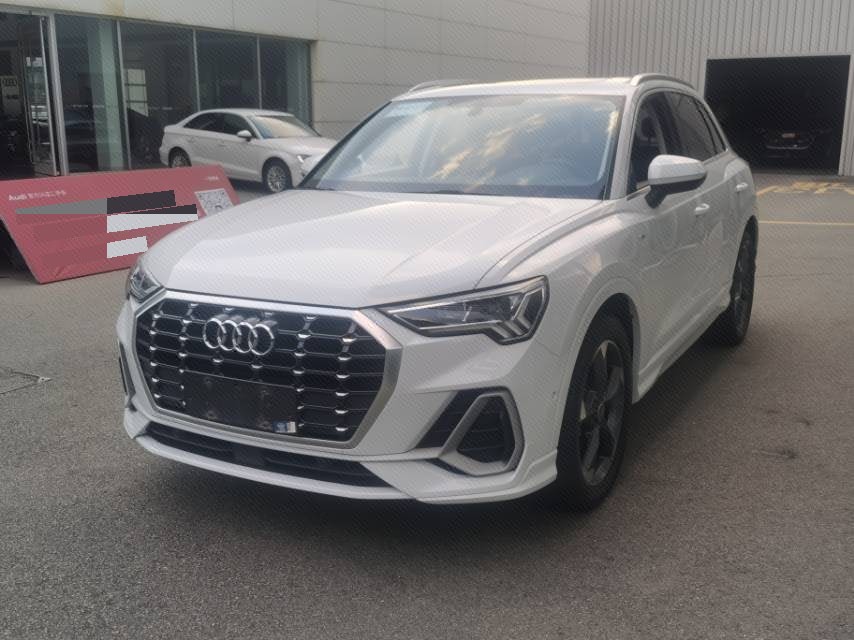 Audi Q3 2023 car image 