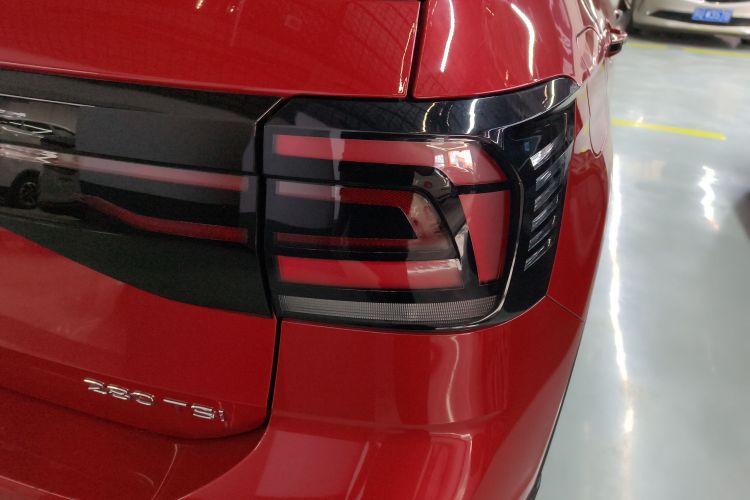 Volkswagen T-Cross 2021 #8 Volkswagen T-Cross 2021 car image #8