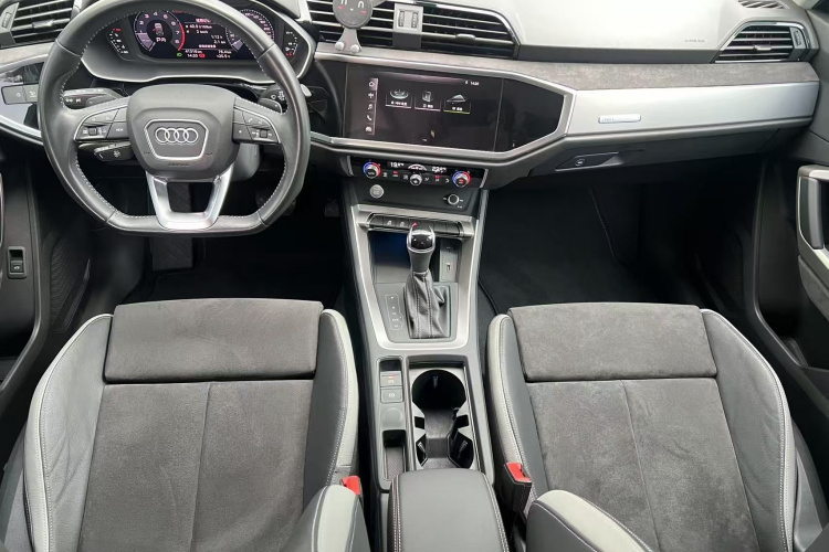 Audi Q3 2020 #13 Audi Q3 2020 car image #13