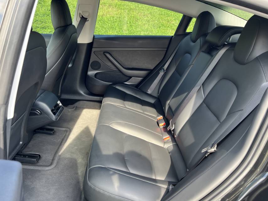 Tesla Model 3 2023 car image #10