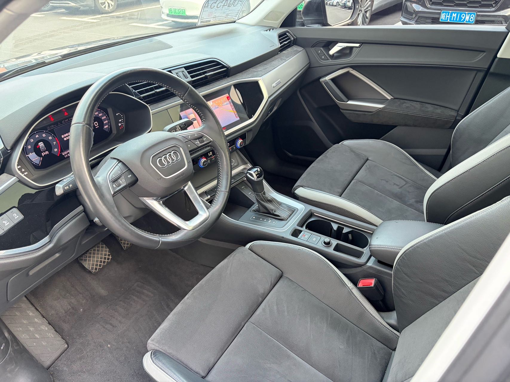 Audi Q3 2021 car image #4