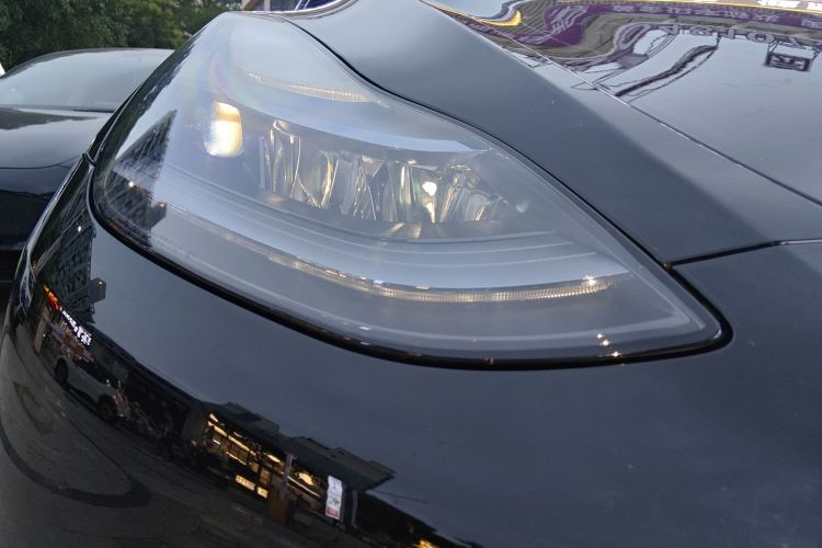 Tesla Model Y 2022 #8 Tesla Model Y 2022 immagine di auto #8
