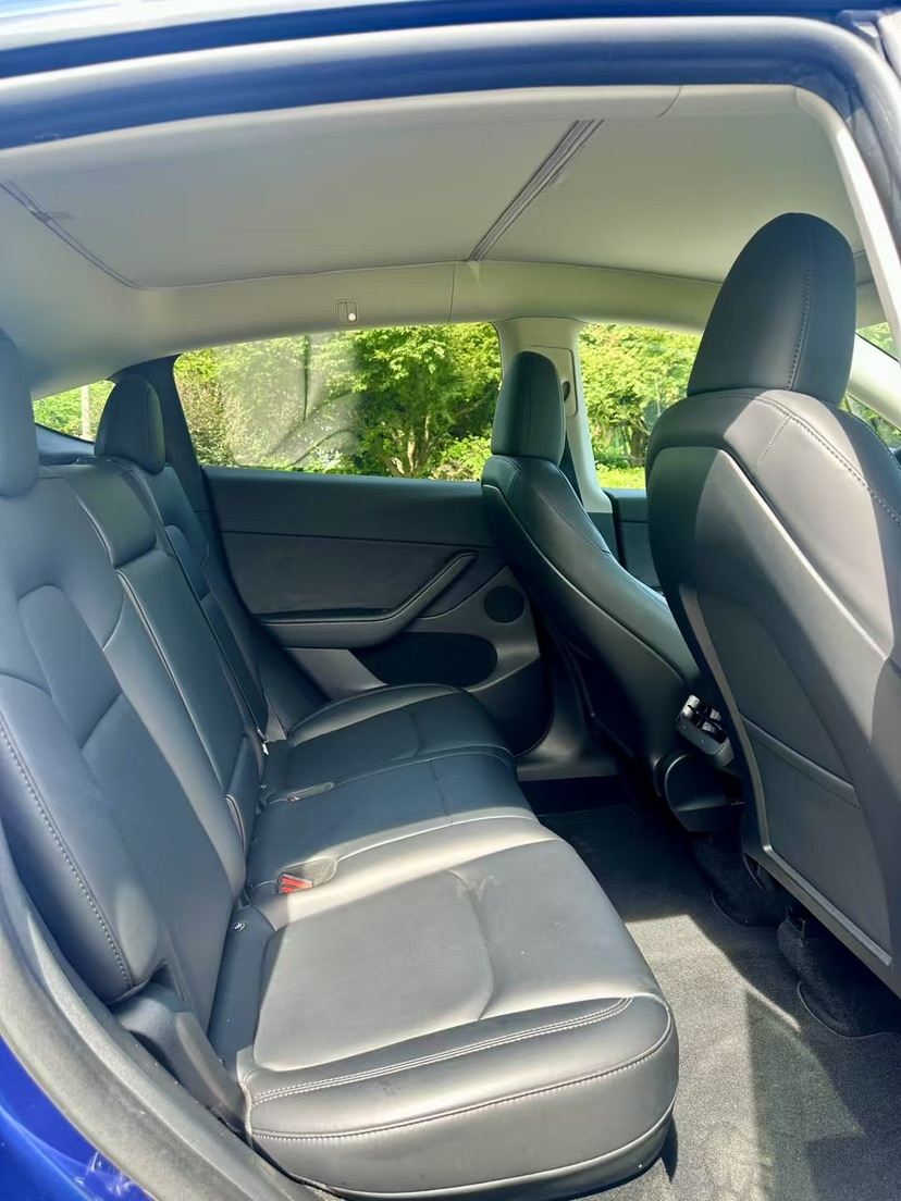 Tesla Model Y 2023 car image #7