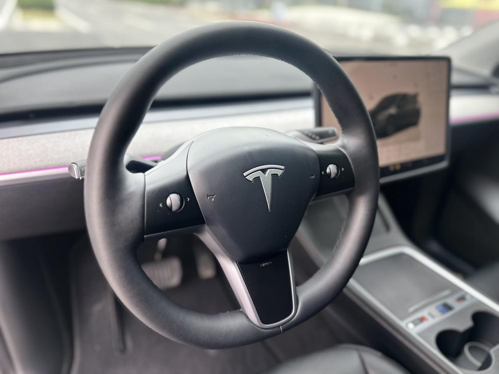 Tesla Model Y 2024 #13 Tesla Model Y 2024 car image #13
