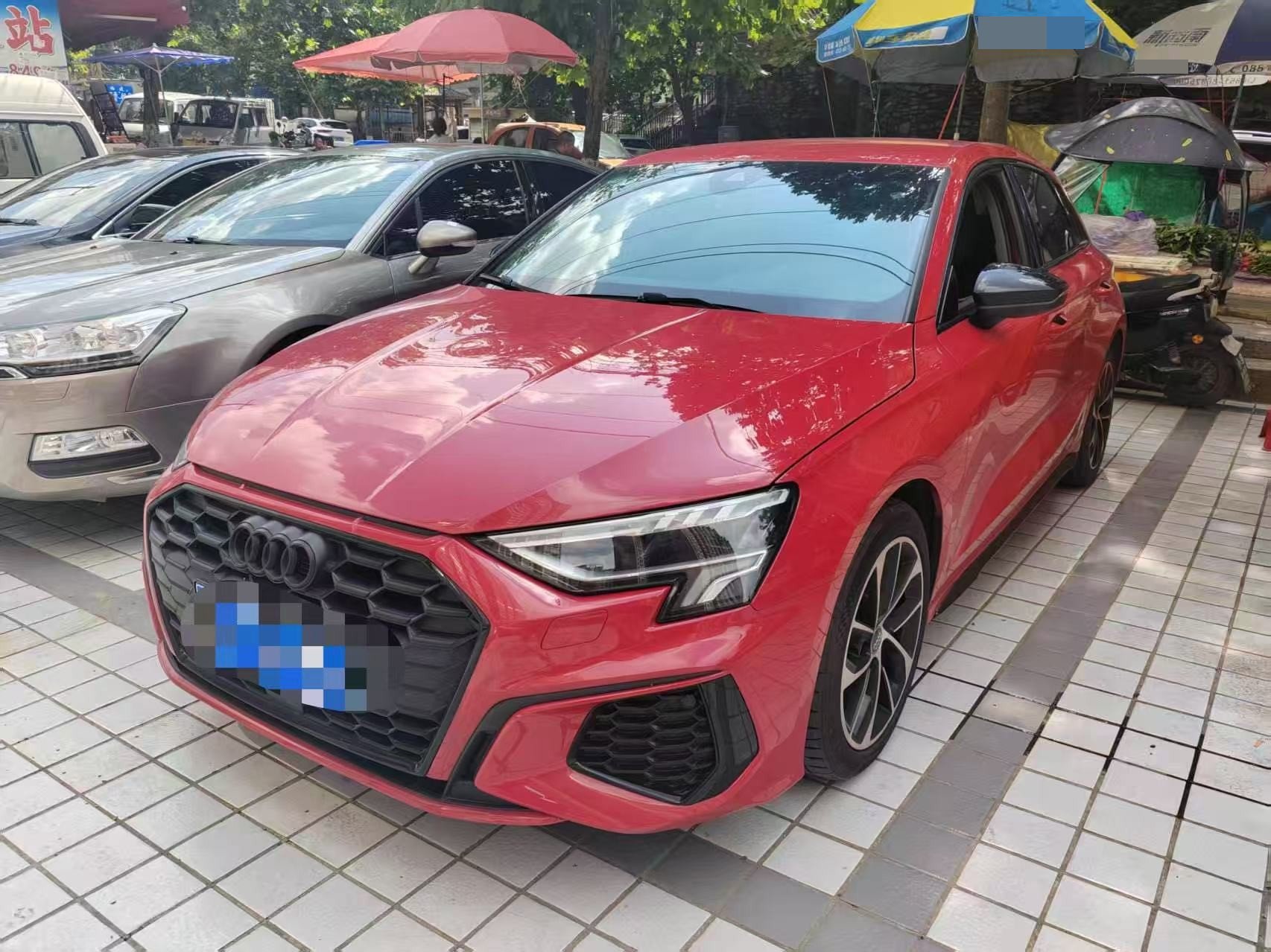 2021 immagine di auto 