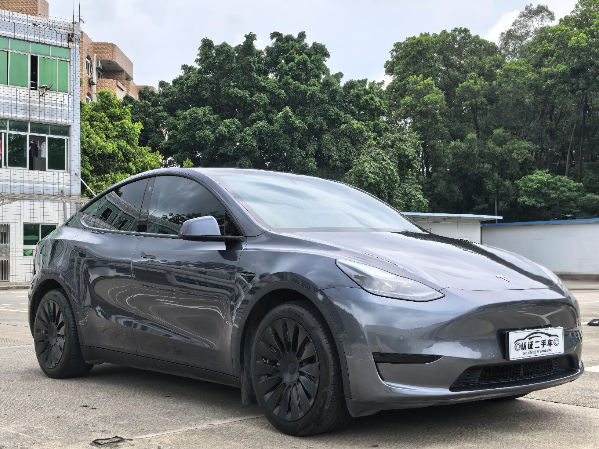 Tesla Model Y 2022 #3 Tesla Model Y 2022 car image #3