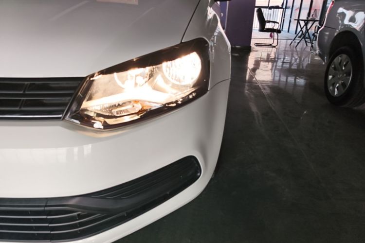 Volkswagen Polo 2016 #23 Volkswagen Polo 2016 car image #23