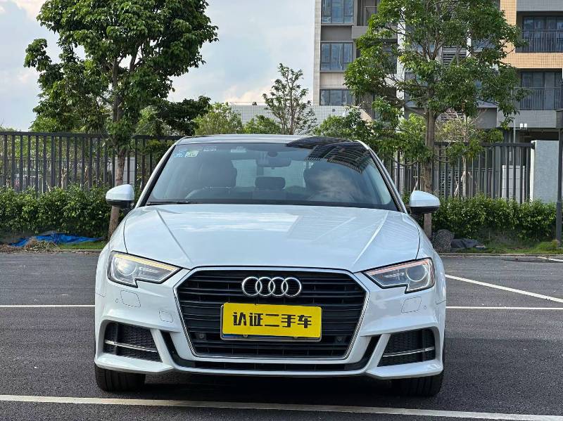 Audi A3 2018 car image #3