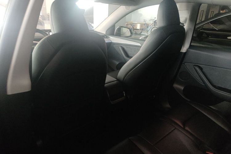 Tesla Model Y 2024 #15 Tesla Model Y 2024 car image #15