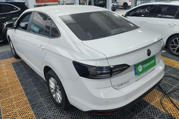 Volkswagen Lavida 2025 car image #5