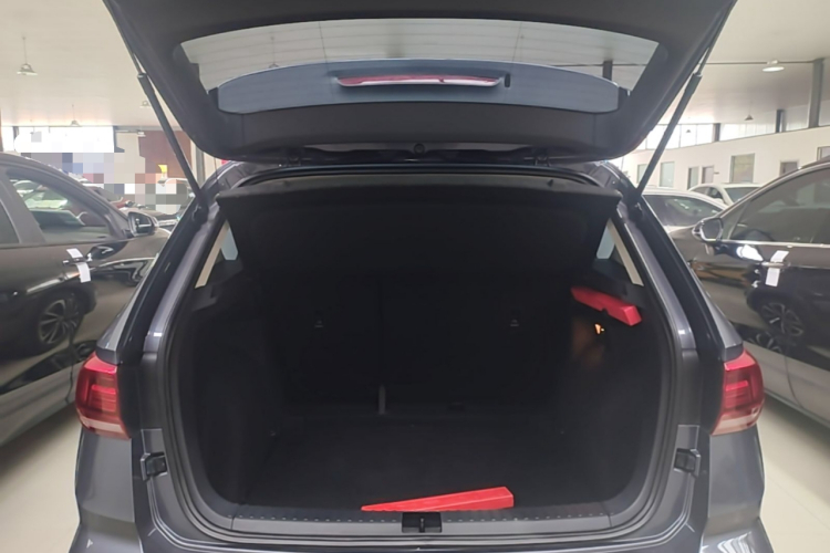 Volkswagen Tharu 2019 #19 Volkswagen Tharu 2019 car image #19