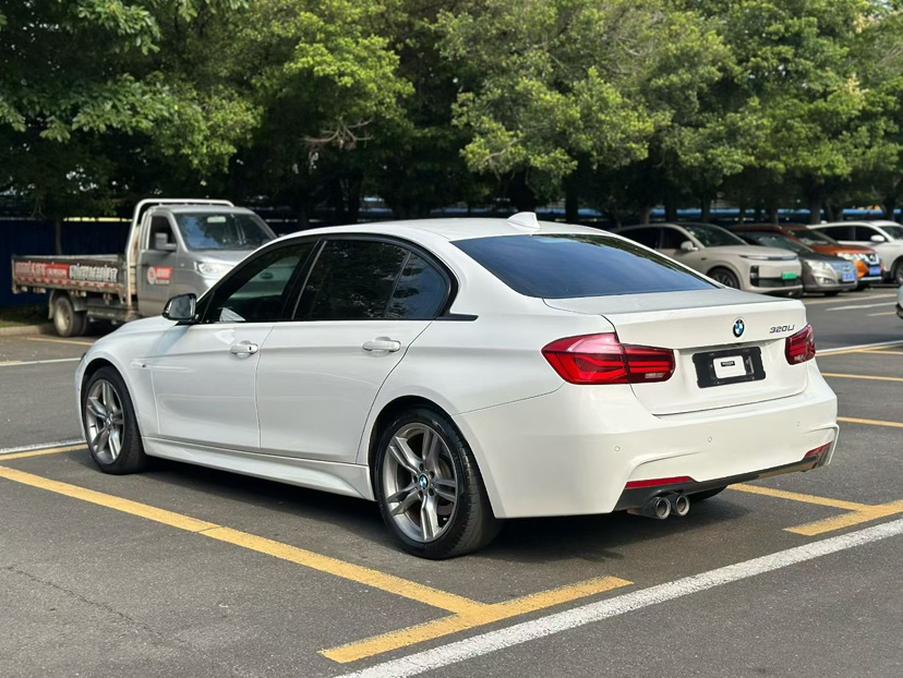 BMW 3 Series 2019 #4 BMW 3 Series 2019 car image #4