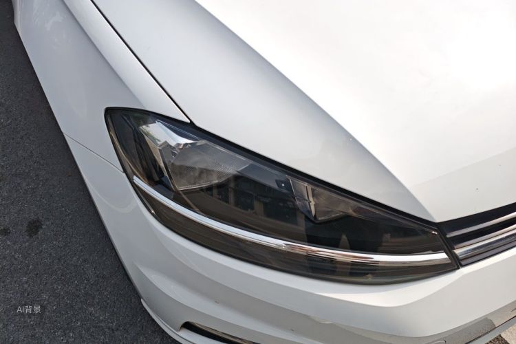 Volkswagen Golf 2019 car image #8