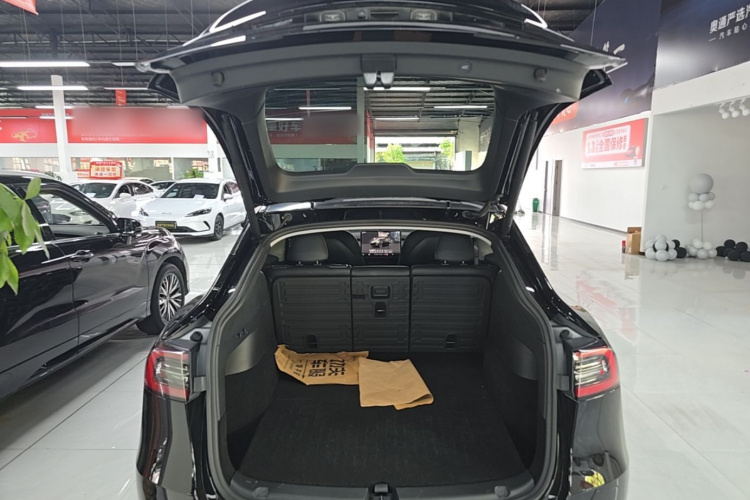 Tesla Model Y 2022 #19 Tesla Model Y 2022 car image #19
